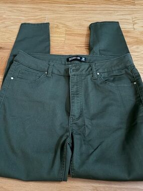 Design Lab Olive Green Skinny Ankle Pants Size 30